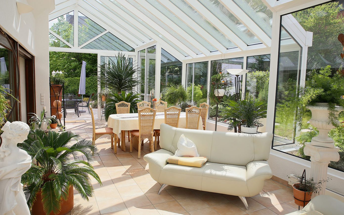 Wohnwintergarten in Winterbach Riesig Innenansicht